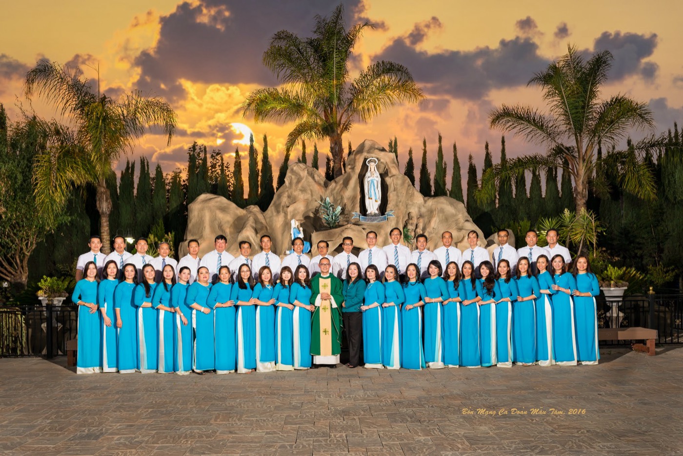 Bổn Mạng 2016